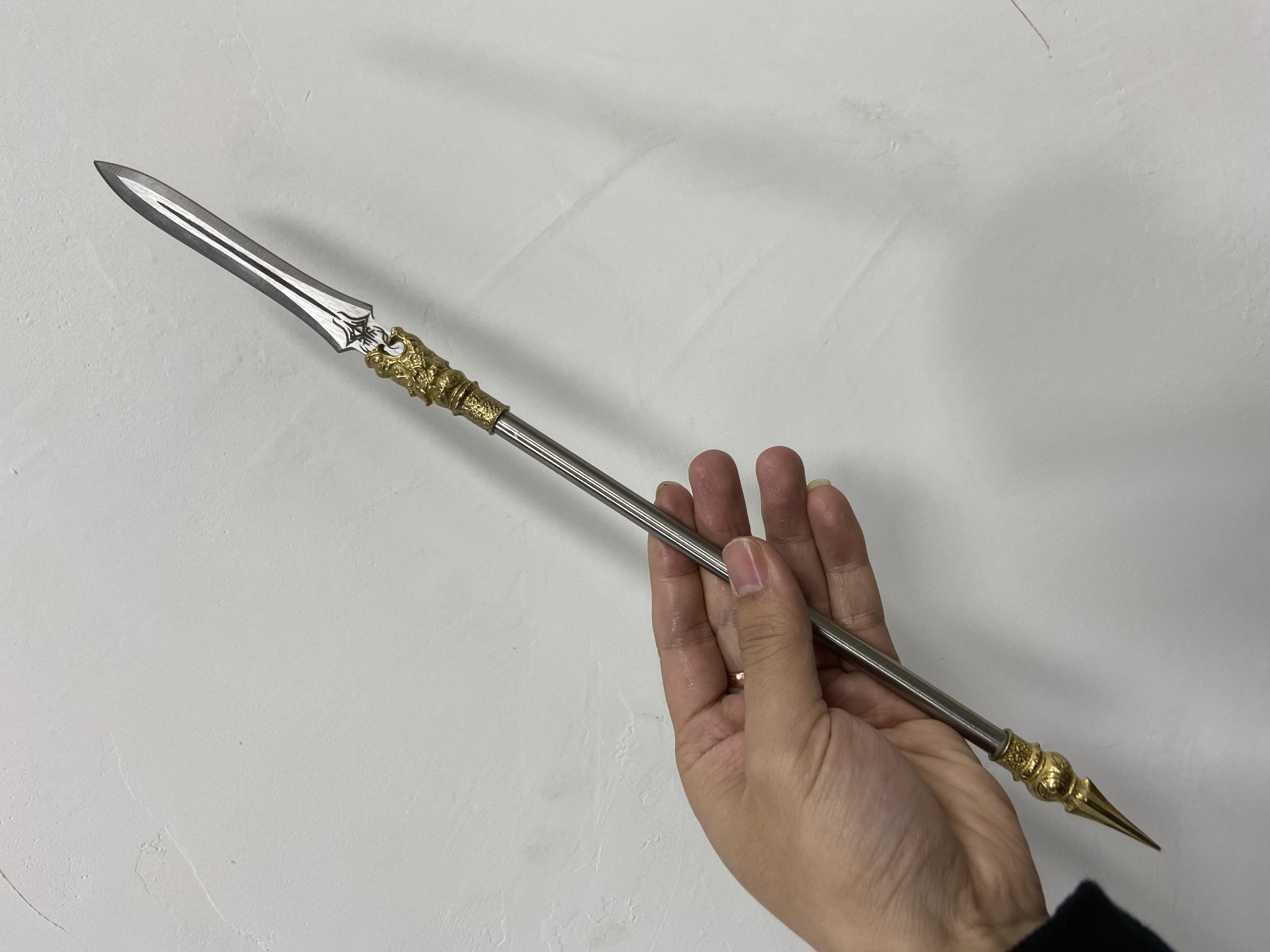 岳飞沥泉枪龙泉手工锻打微型桌面兵器摆件实心铜装具茶刀