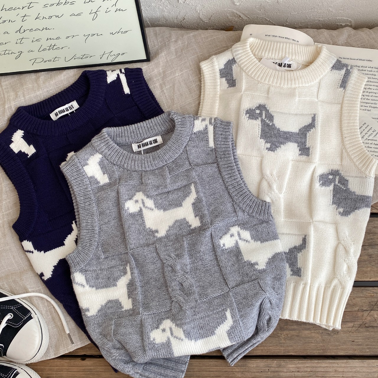 24089-过年小狗童针织背心潮流小狗加厚马甲冬款儿童无袖套头上衣