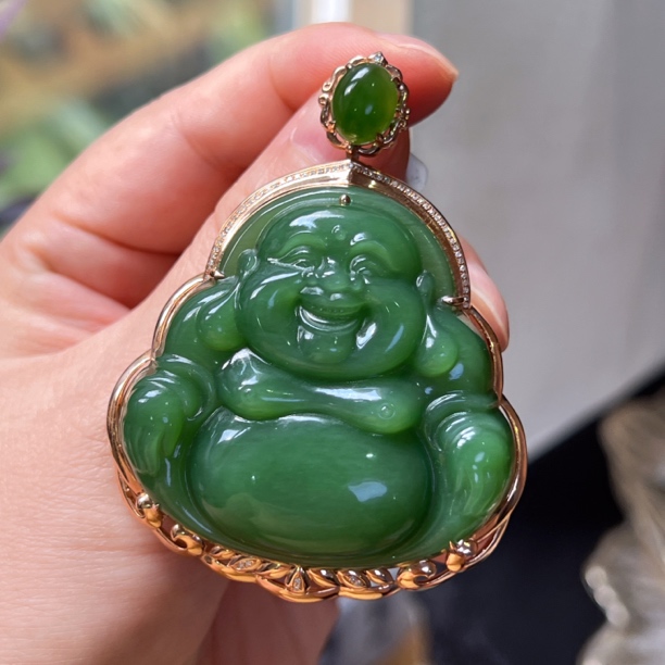 【玉缘汇】18k金镶嵌和田玉碧玉老坑阳绿大佛公简约大气大肚佛玉坠