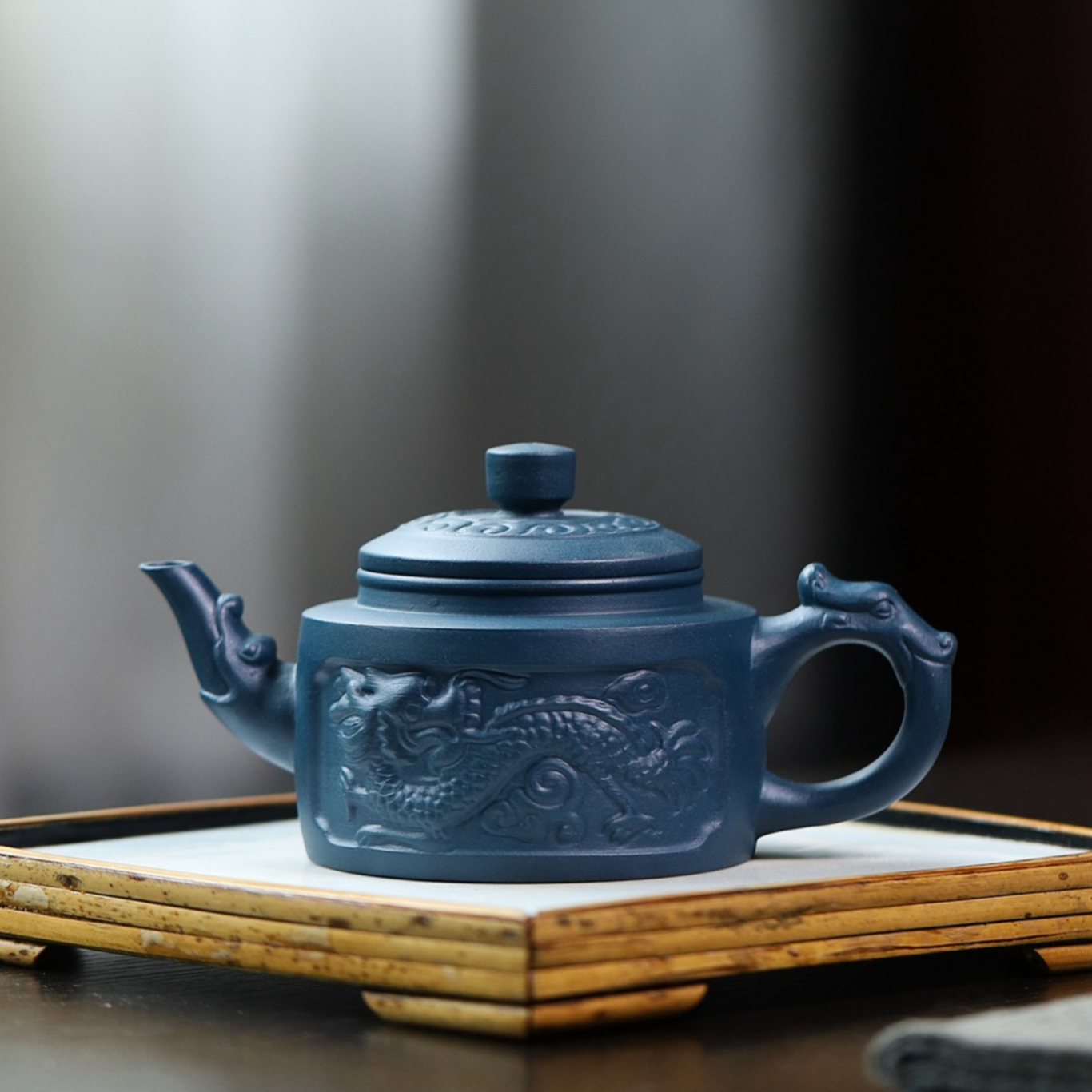 宜兴原矿天青泥 龙韵德钟 容量约250毫升 精美手工制紫砂壶 高端