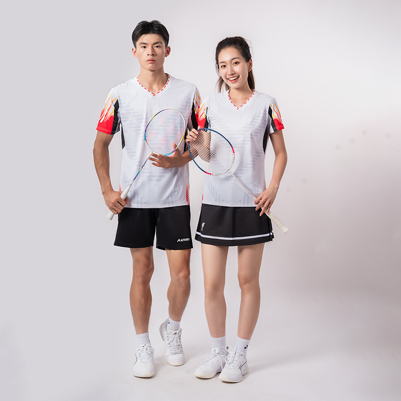 艾特V羽毛球比赛服冰丝透气速干翻领大赛服队服男女运动短袖T恤