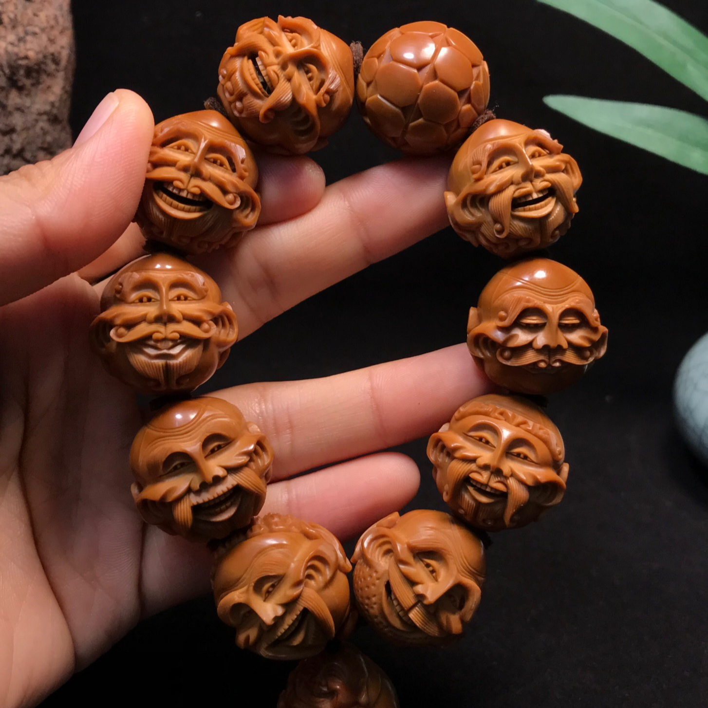 常态杨漂亮【徐志军】【殷派罗汉】苏工纯刀铲手工橄榄核JY406016