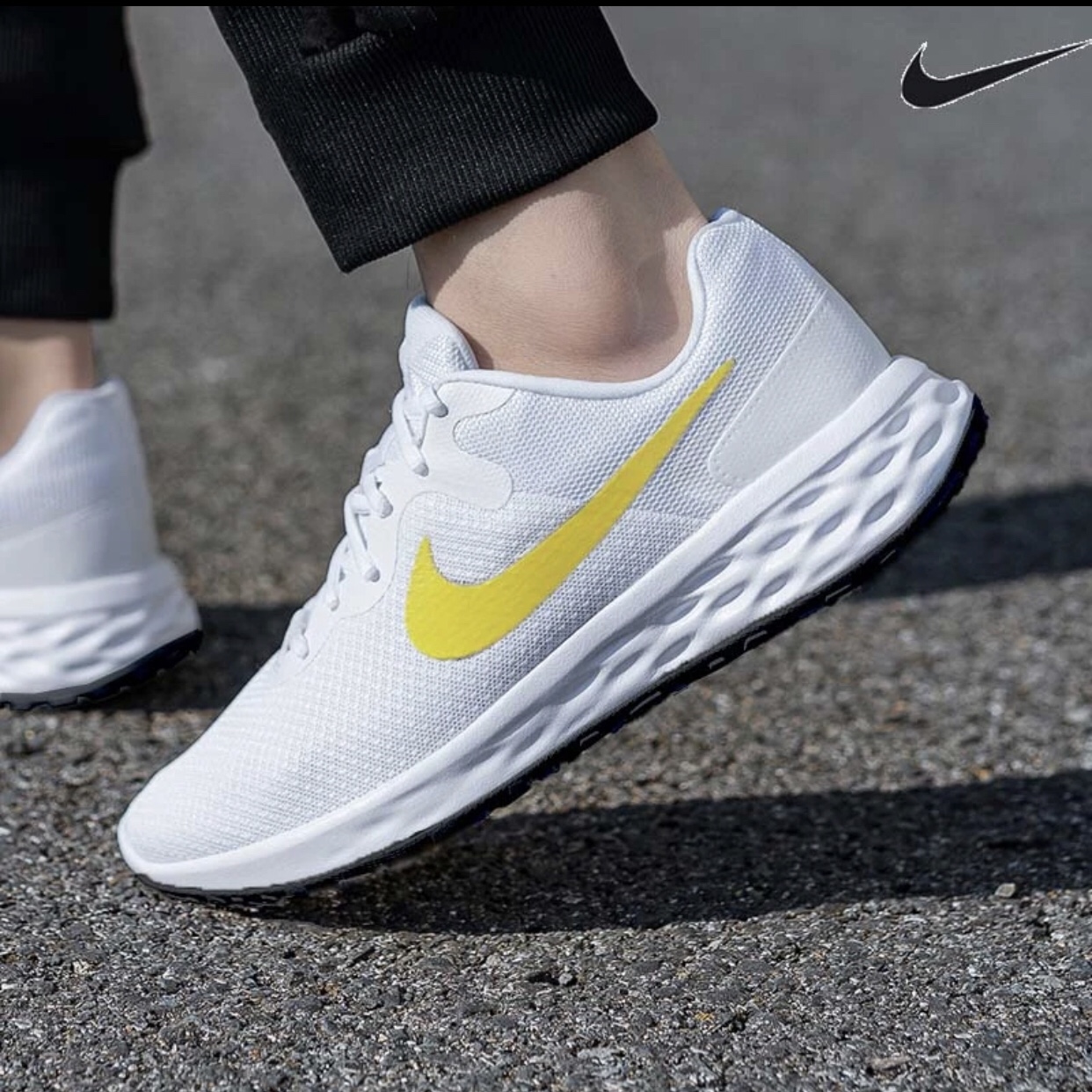 【断码清货】Nike/耐克 REVOLUTION 6 Next 女款跑步鞋DC3729-105