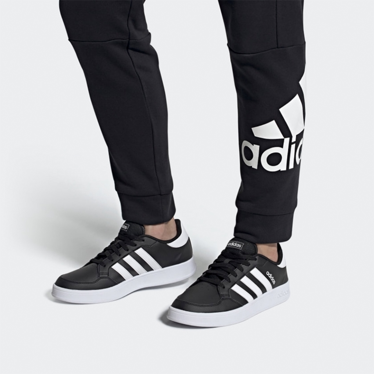 【断码清货】adidas/阿迪达斯 男鞋运动鞋轻便休闲鞋低帮板鞋FX8708