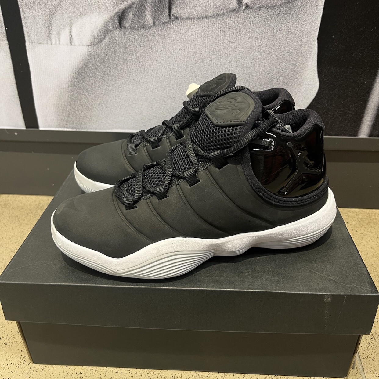 【断码清货】Nike/耐克 Jordan SUPER.FLY(GS)中帮篮球鞋921208-002