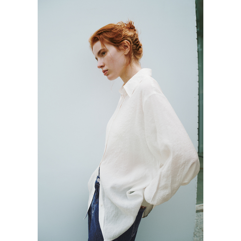 UR女装欧若智性风时髦知识分子风微皱开襟衬衫UWU240075