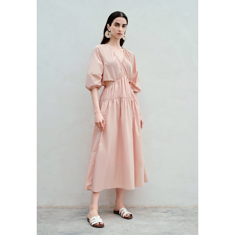 UR夏季新款女装时髦设计感纯欲镂空棉质宝藏连衣裙UWH732021