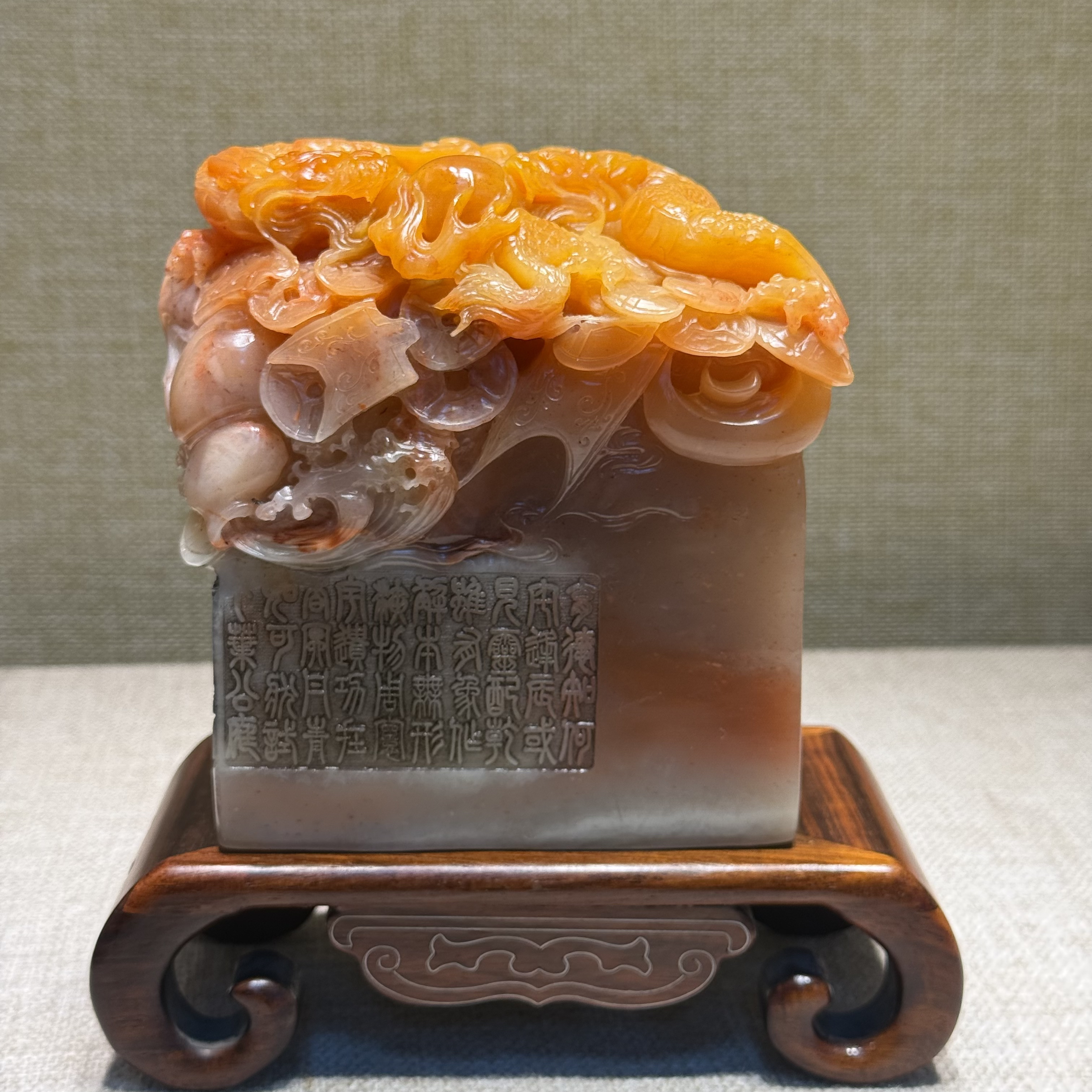 寿山石雕刻工艺精湛龙腾盛世