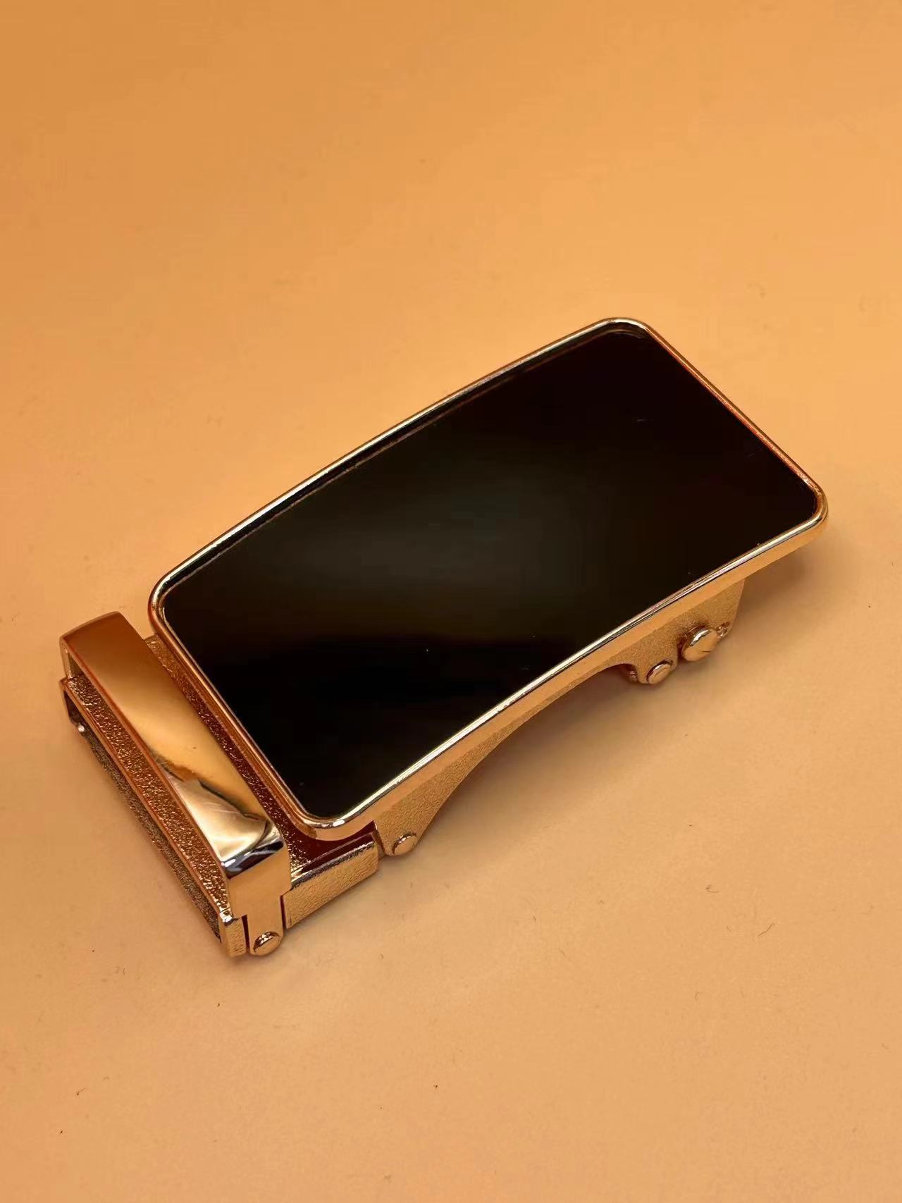 AVCEN时尚青年小蜜蜂皮带扣头网红百搭自动扣商务休闲韩版腰带扣