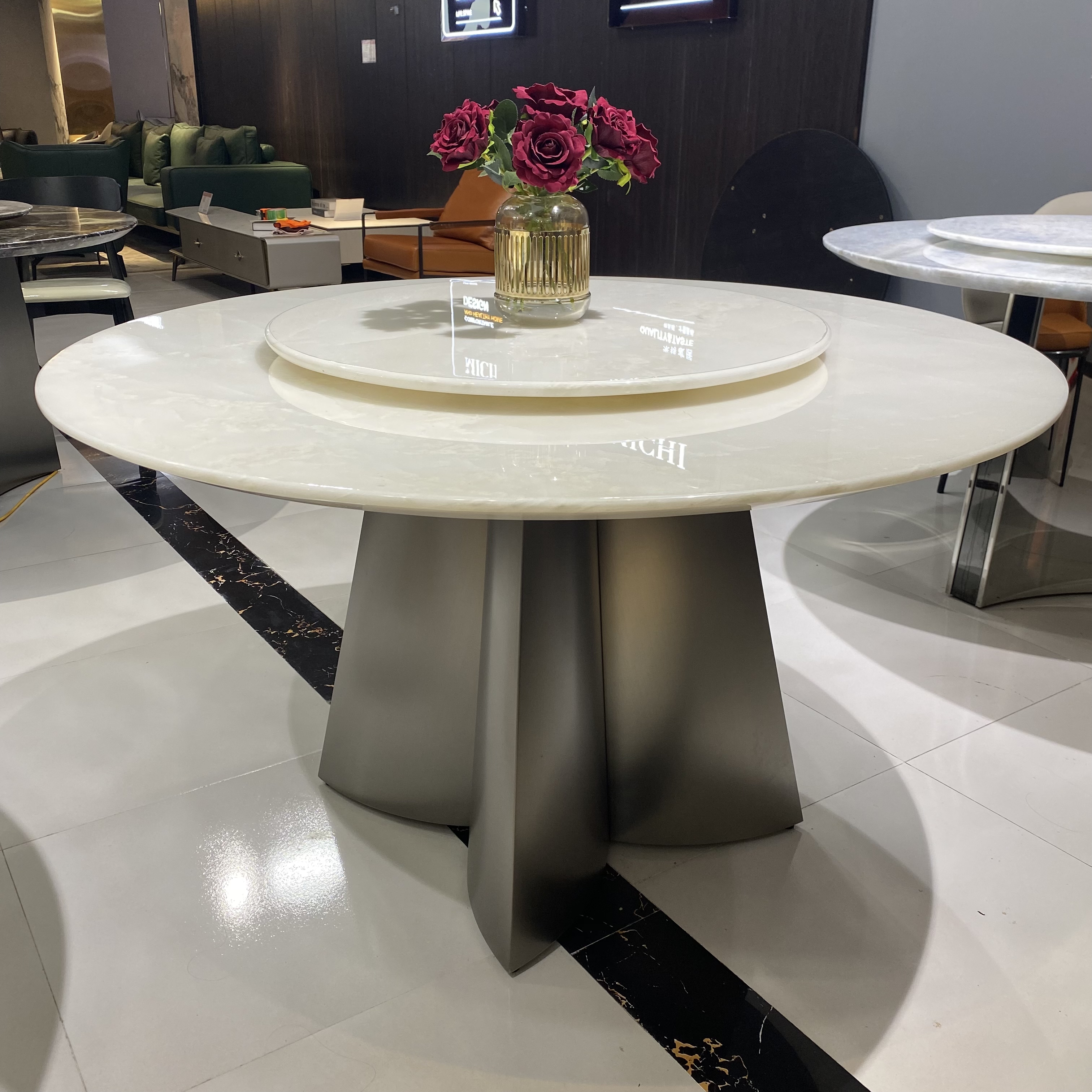 【皇家白玉】豪发奢石圆形餐桌防渗色家用高档最新款意式轻奢圆现代
