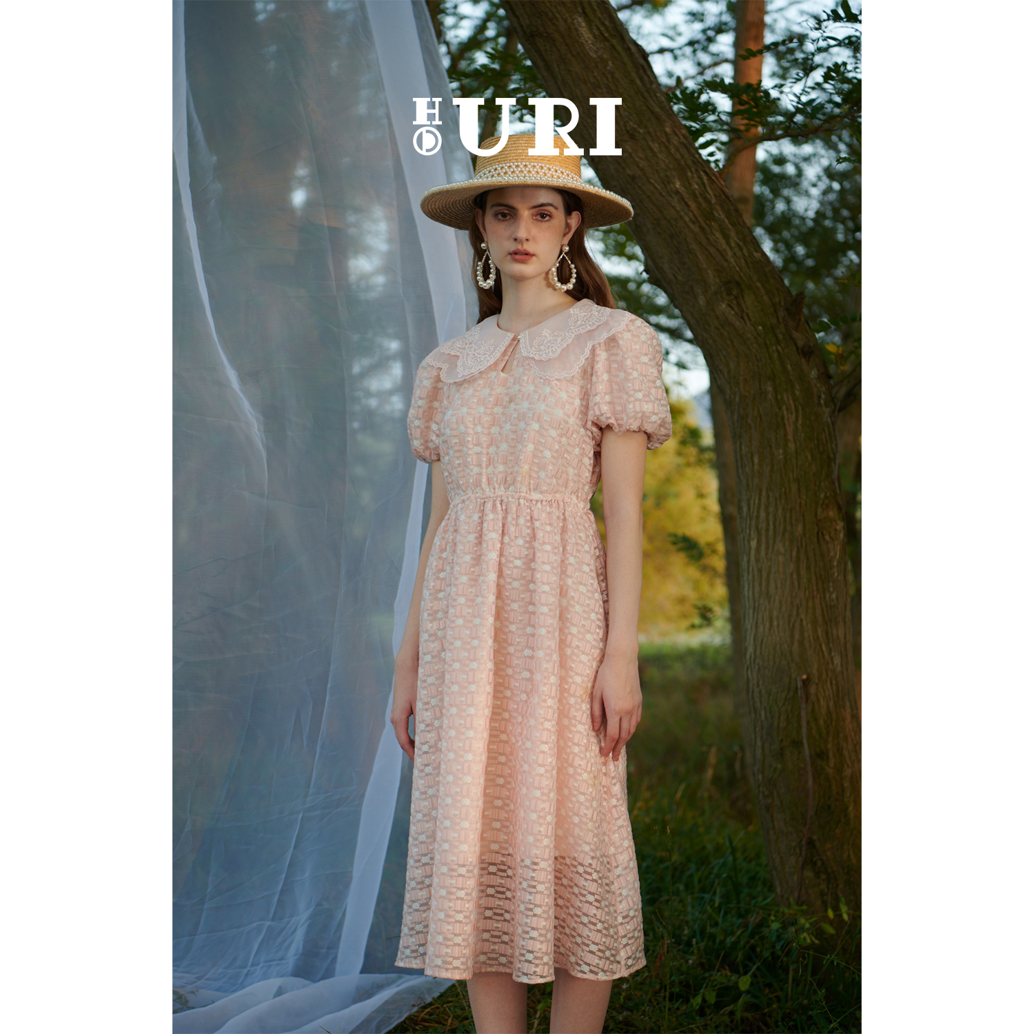 海蕾琳夏季新款粉色绣花连衣裙女花边娃娃领减龄设计a字长裙