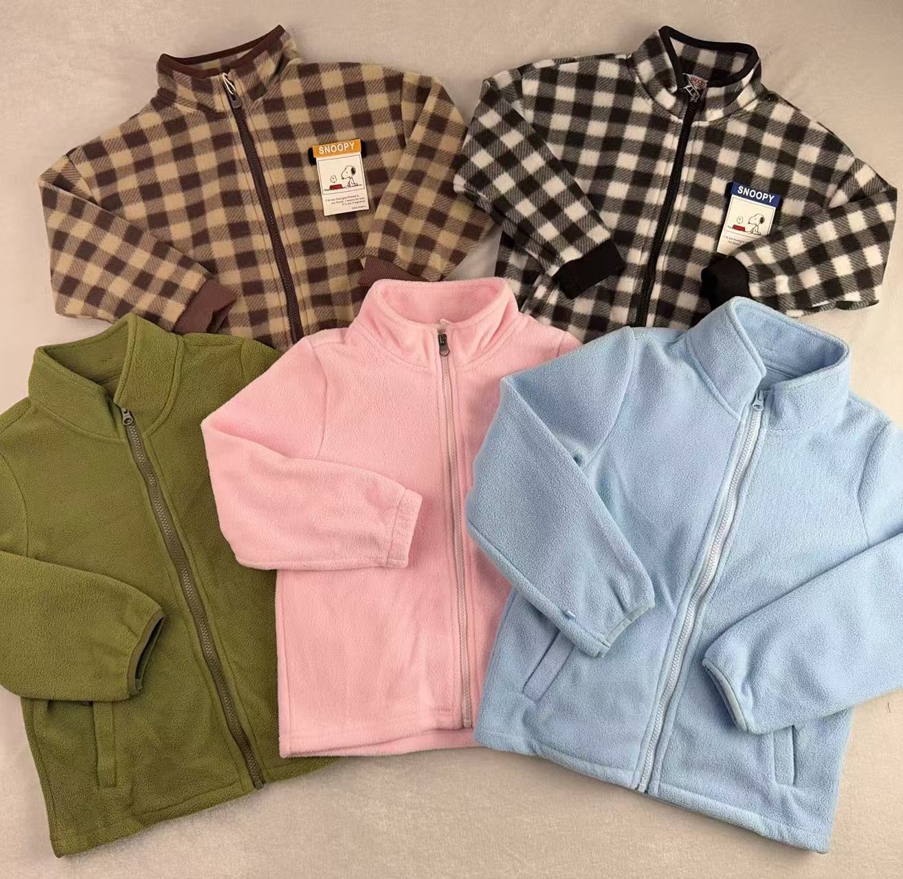  【咿呀家】儿童纯色摇粒绒外套户外休闲 保暖秋冬（无吊牌介意勿拍）