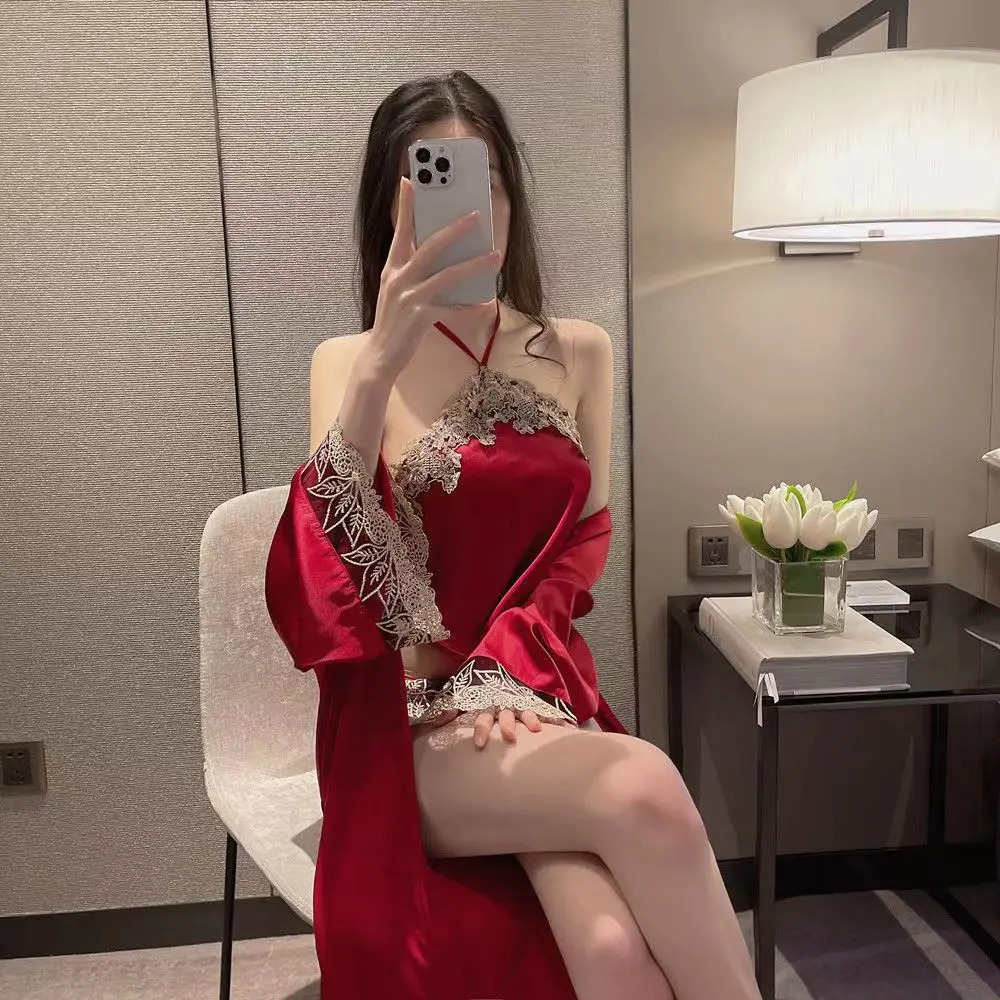 情侣性感肚兜绣花宫廷睡衣火辣诱惑睡裙纯欲仿真丝睡袍4件套
