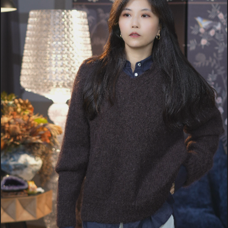 【绚彩纱秋】法式优雅廓形高街时尚个性马海毛长袖针织休闲V领毛衣