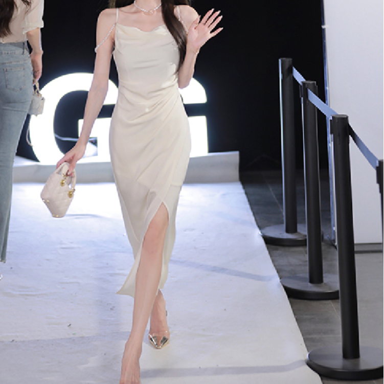 【晨曦专属】高级感法式缎面气质吊带连衣裙