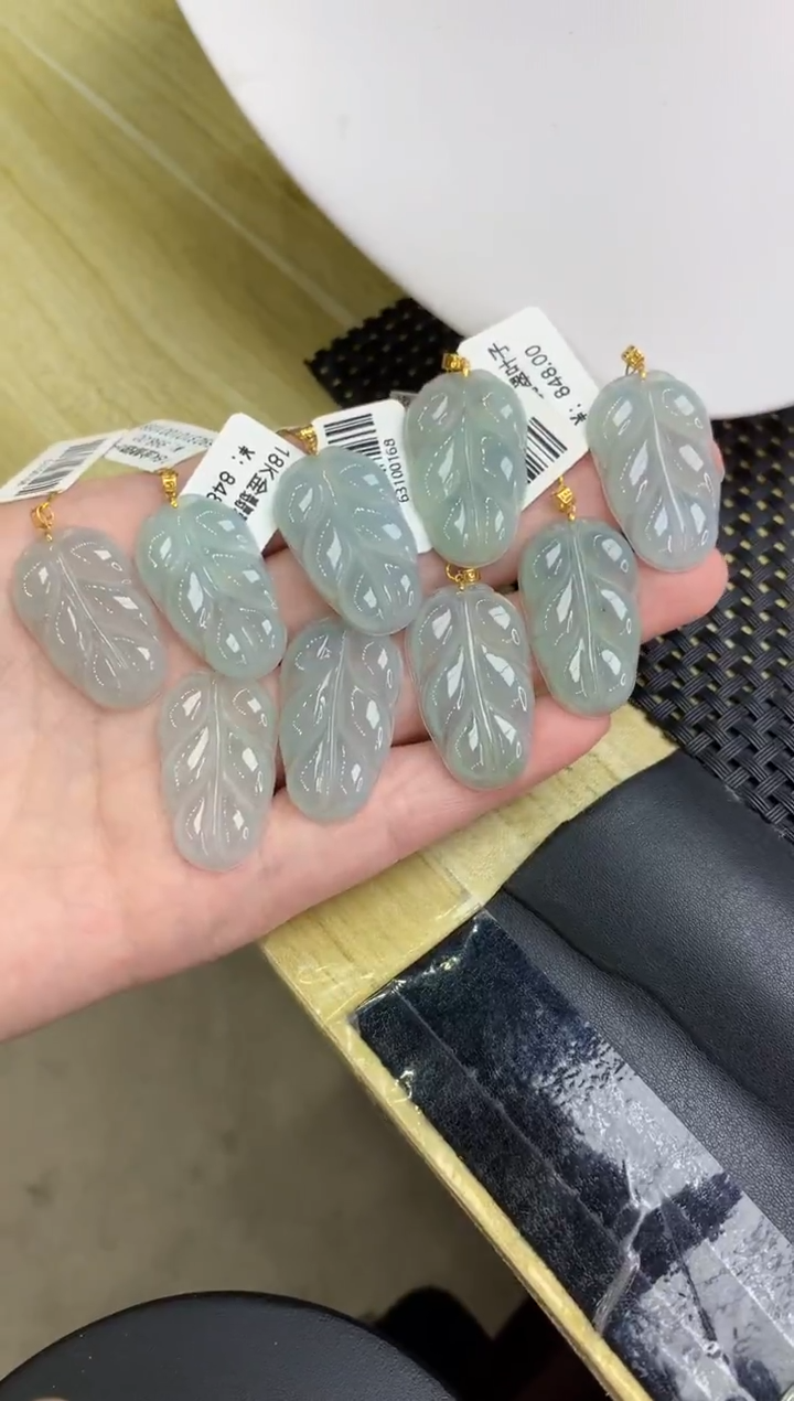 【闪购商品】翡翠颈饰18K金镶嵌37（多样性发 发其一）