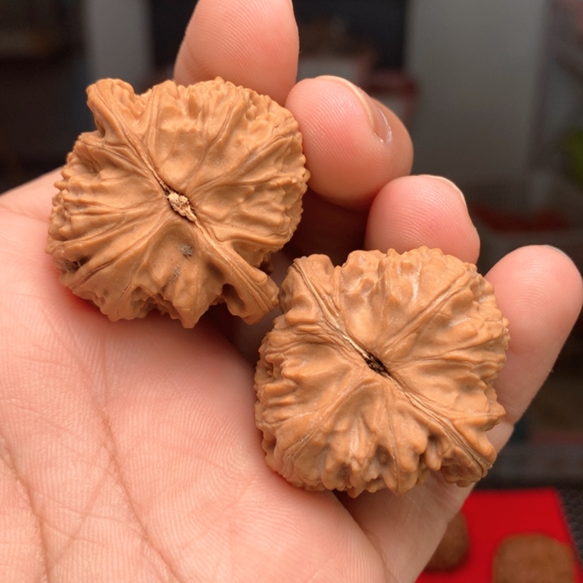 【闪购商品】文玩核桃吊坠红***了