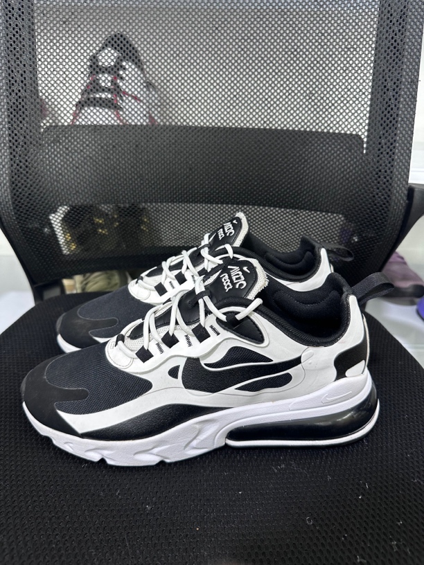 42码/airmax270/9新/无原盒/成色不错/气垫饱满