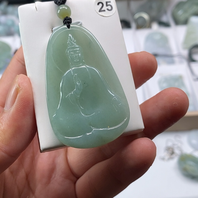 【闪购商品】翡翠颈饰未镶嵌生*