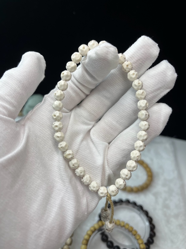 星月菩提  原生态原白通体留白7圆无相