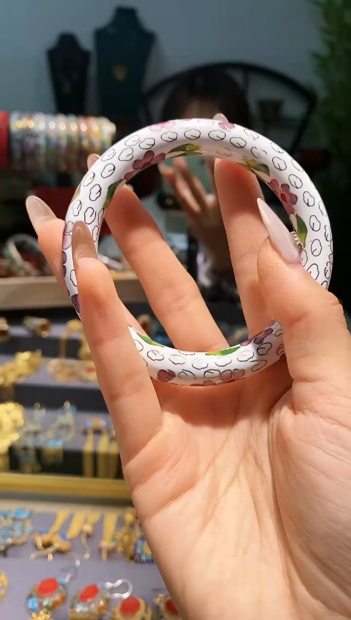 【闪购商品】中国风景泰蓝手镯