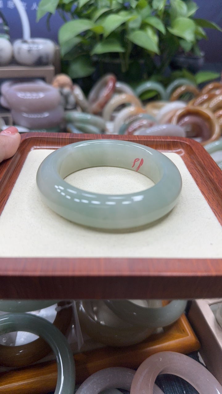 舍太翠冰绿手镯（默认微瑕）