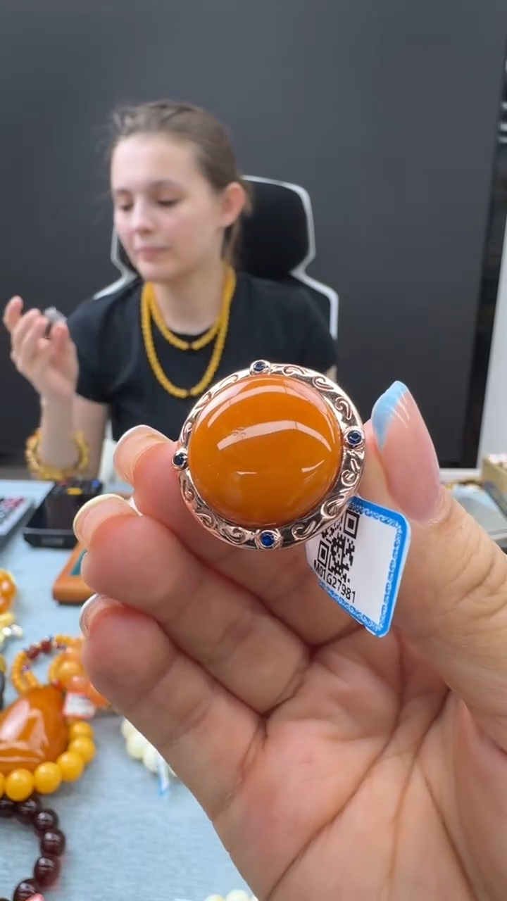 【闪购商品】琥珀戒指银S925镶嵌秒拍号540