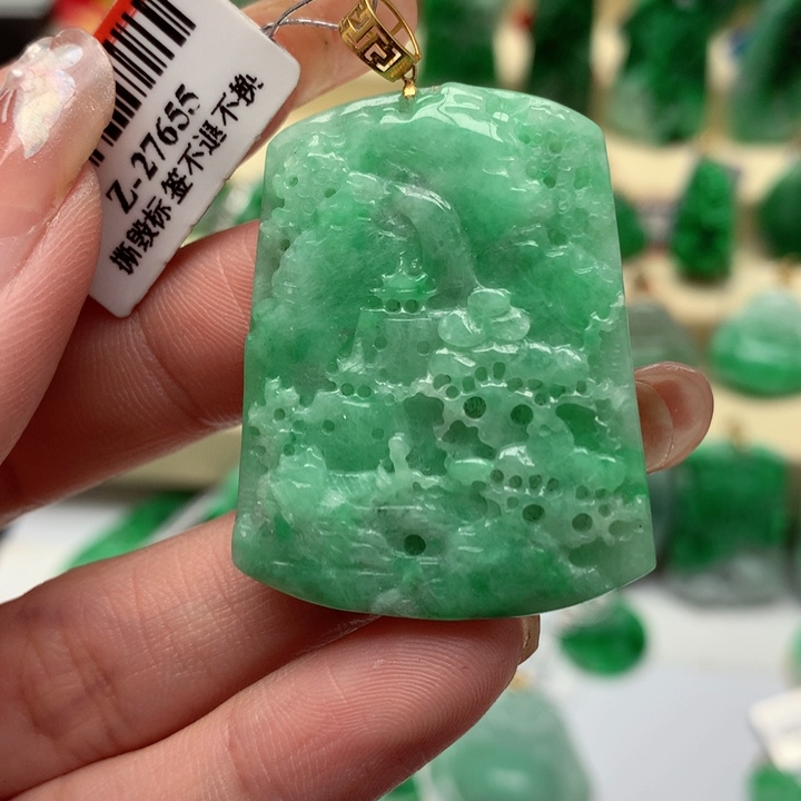 翡翠颈饰18K金镶嵌挂件