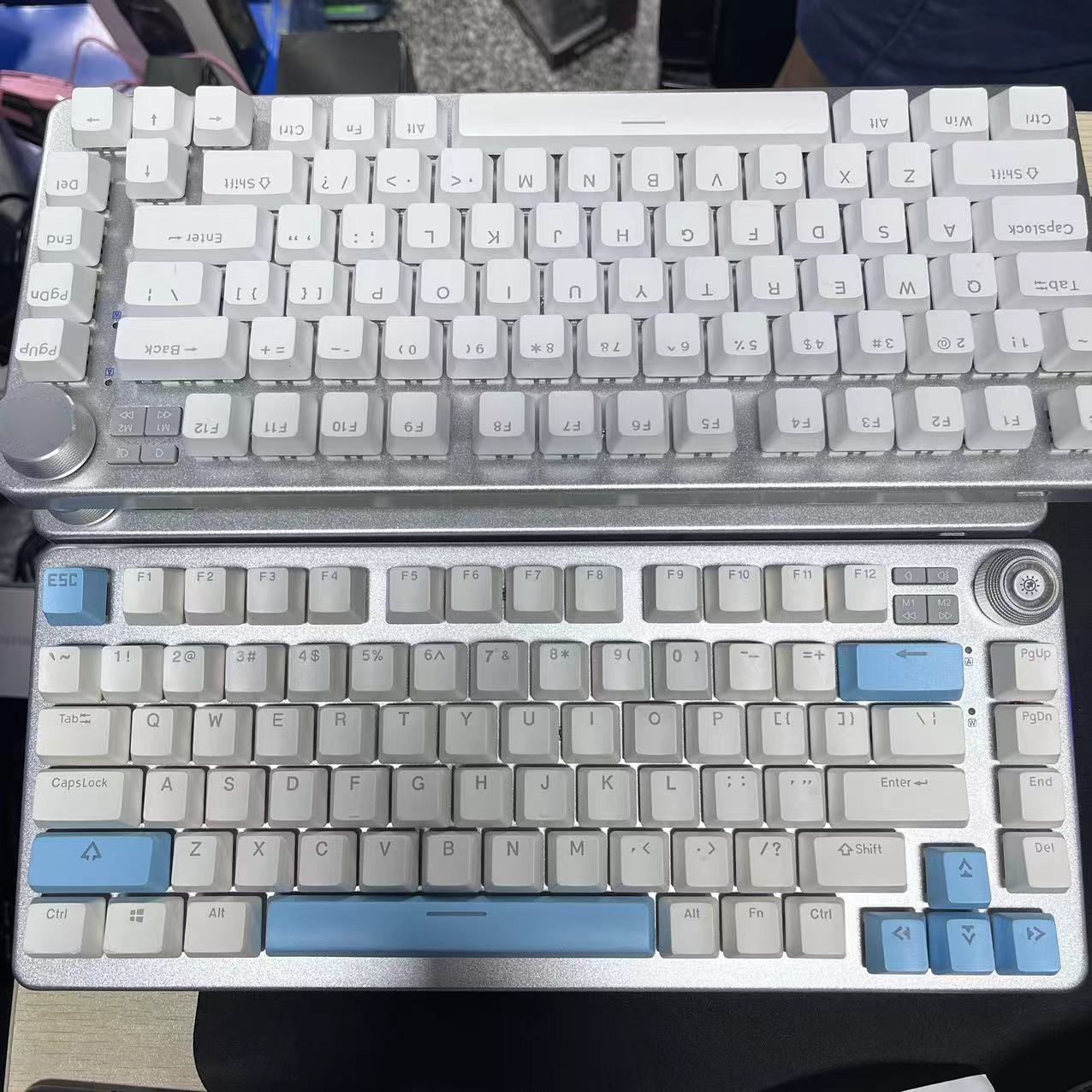 95新  F3060 双拼 滚轮轴机械键盘 游戏炫酷【颜色乐拍【库存样品