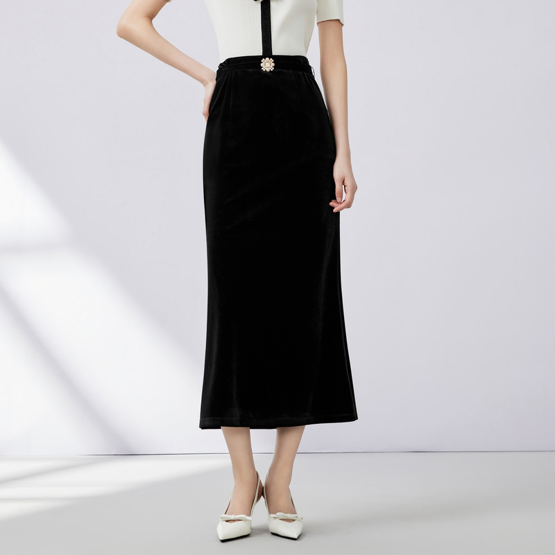 LIME/莱茵【真我】秋季气质黑天鹅丝绒半裙优雅黑色LDFC6BVSKK01