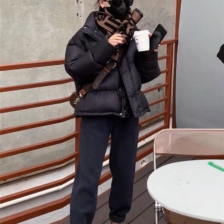雅鹿黑色羽绒服女短款2023冬季新款韩版加厚小个子90白鸭显瘦网红