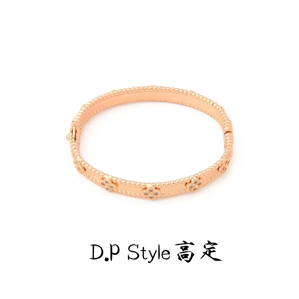 铜合金合成锆石手镯 V金工艺CNC金色精工手镯镶钻轻奢气质M025