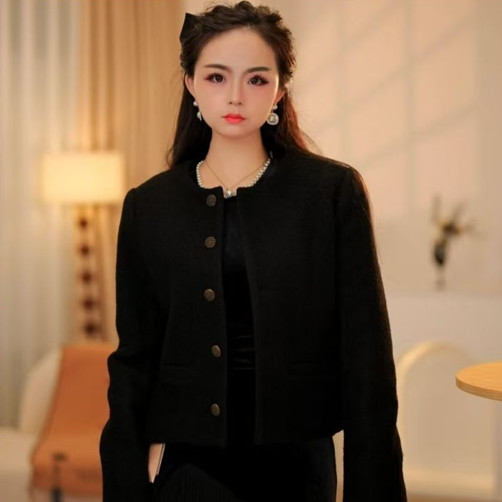 【云朵】秋冬时尚感保暖外套气质小香短外套-YL0016