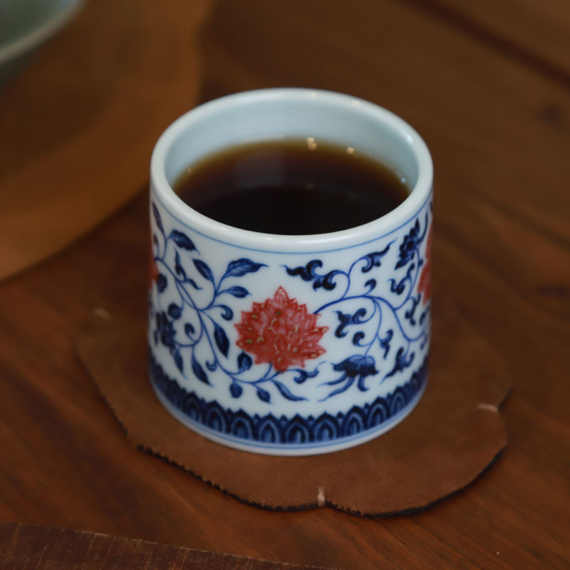 和然窑 青花釉里红四季花卉 小可乐杯陶瓷纯手工主人杯手绘缠枝杯