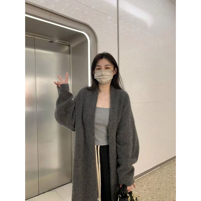 灰色中长款过膝毛衣外套女春秋冬冬季慵懒风加厚百搭针织开衫大衣