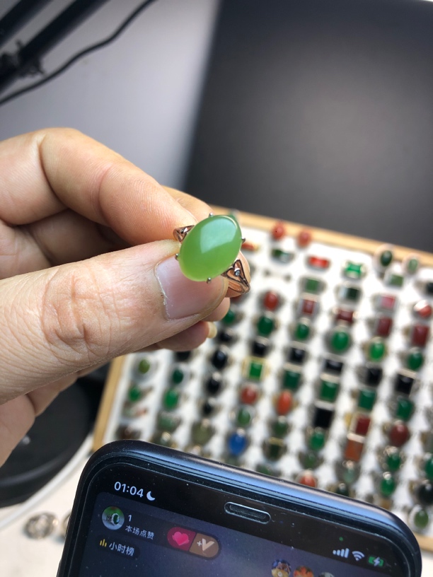 和田玉碧玉戒面满绿