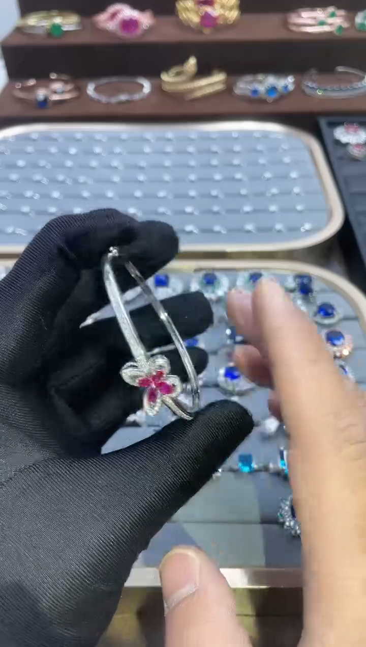【闪购商品】红宝石手镯银S925镶嵌89