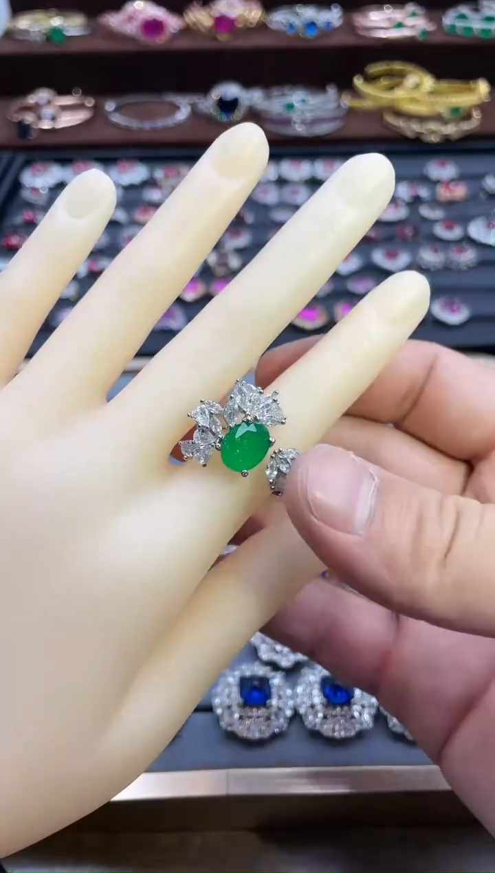 【闪购商品】祖母绿戒指银S925镶嵌15