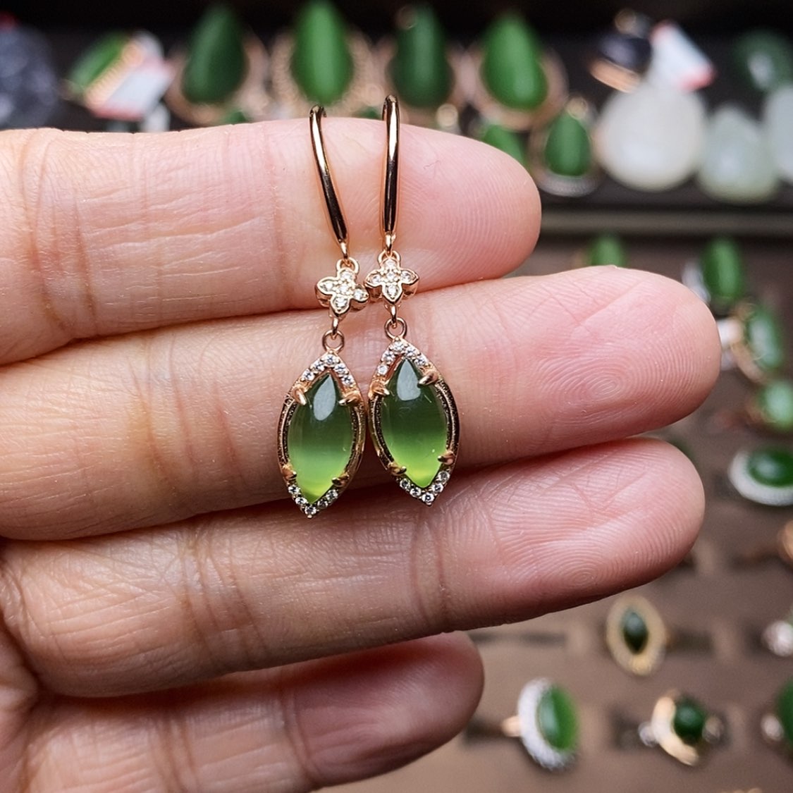 【闪购商品】和田玉（碧玉）耳饰银S925镶嵌可***二