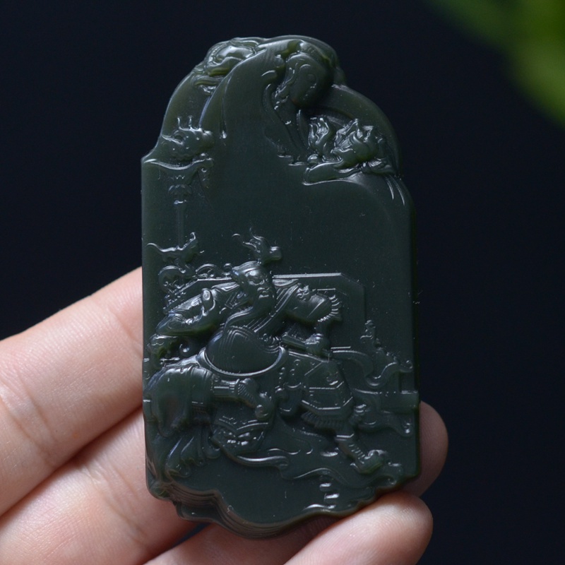 70.3g 新疆和田细腻高密黑青关公牌子