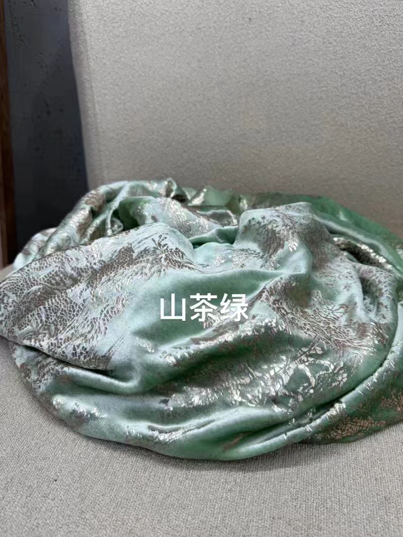 6号定向链接 桑蚕丝 真丝印金 绣珠片 面料 无质量问题不支持退换