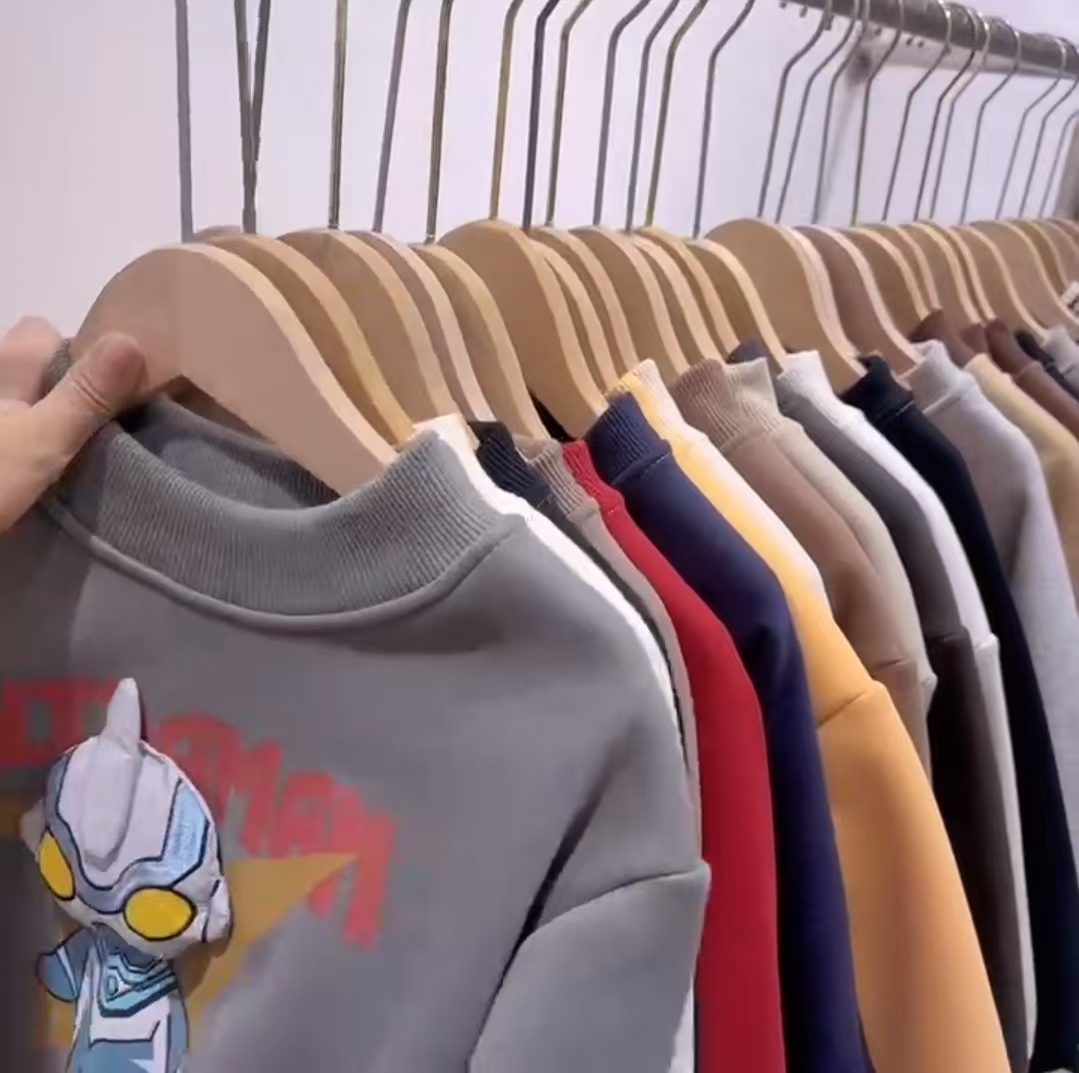 咿呀M儿童时尚百搭潮流男宝女宝衣服