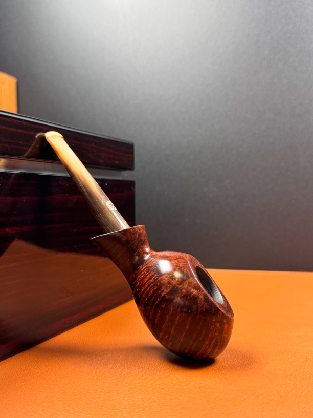 意大利维布拉蒂一花手工石楠木烟斗（内径20.9斗深30）