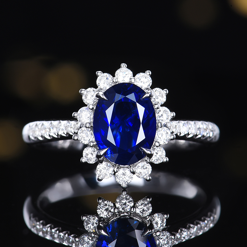 卡莱诗经典戴妃款 主石1.6克拉 18K金 天然皇家蓝蓝宝石戒指