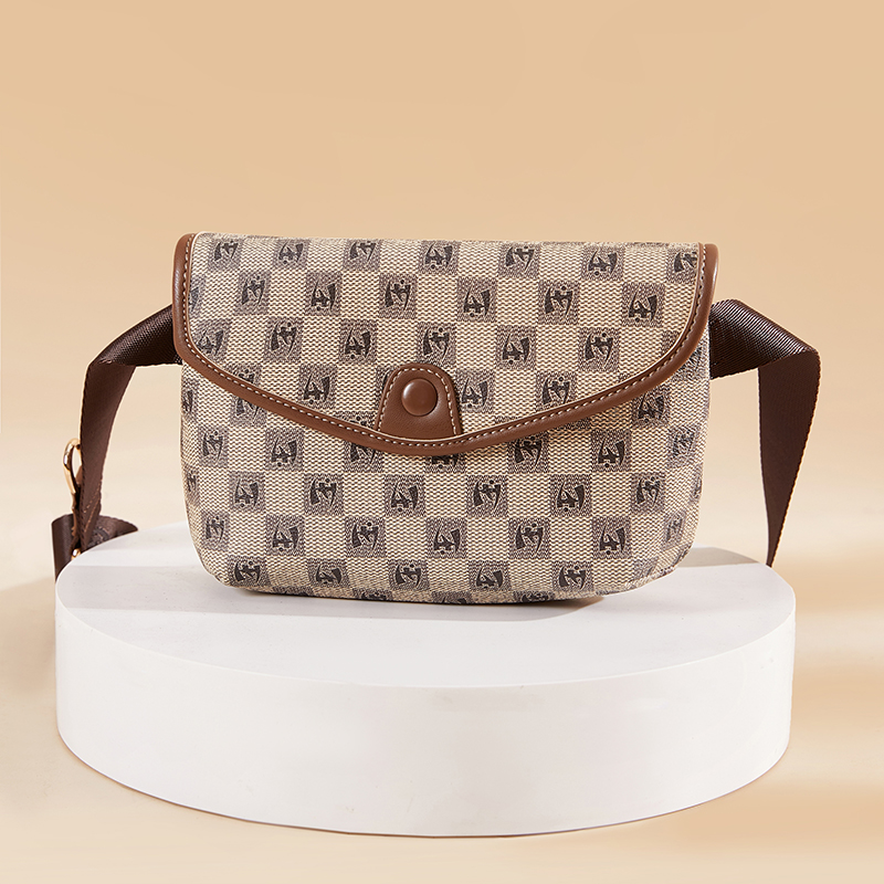 女包休闲包单肩斜挎包时尚棋盘格女士包爆款包潮流百搭包格子包包