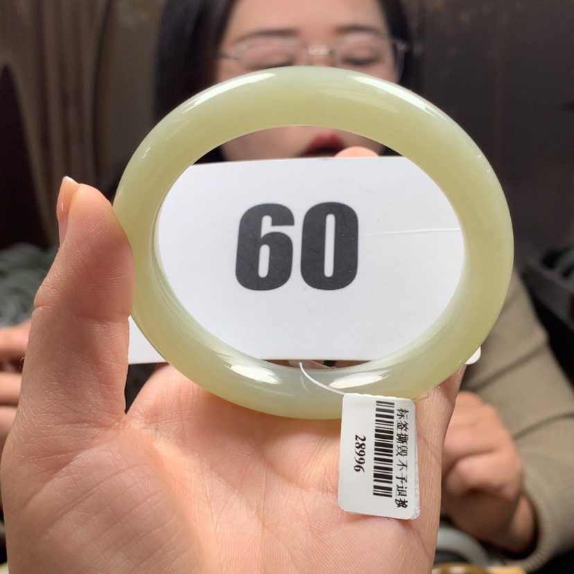 【闪购商品】和田玉手镯未镶嵌