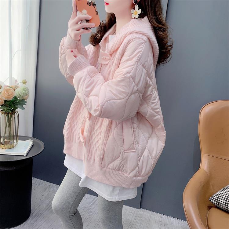 温柔风别致粉色棉服拼接毛衣开衫女冬季2023年新款牛角扣针织外套
