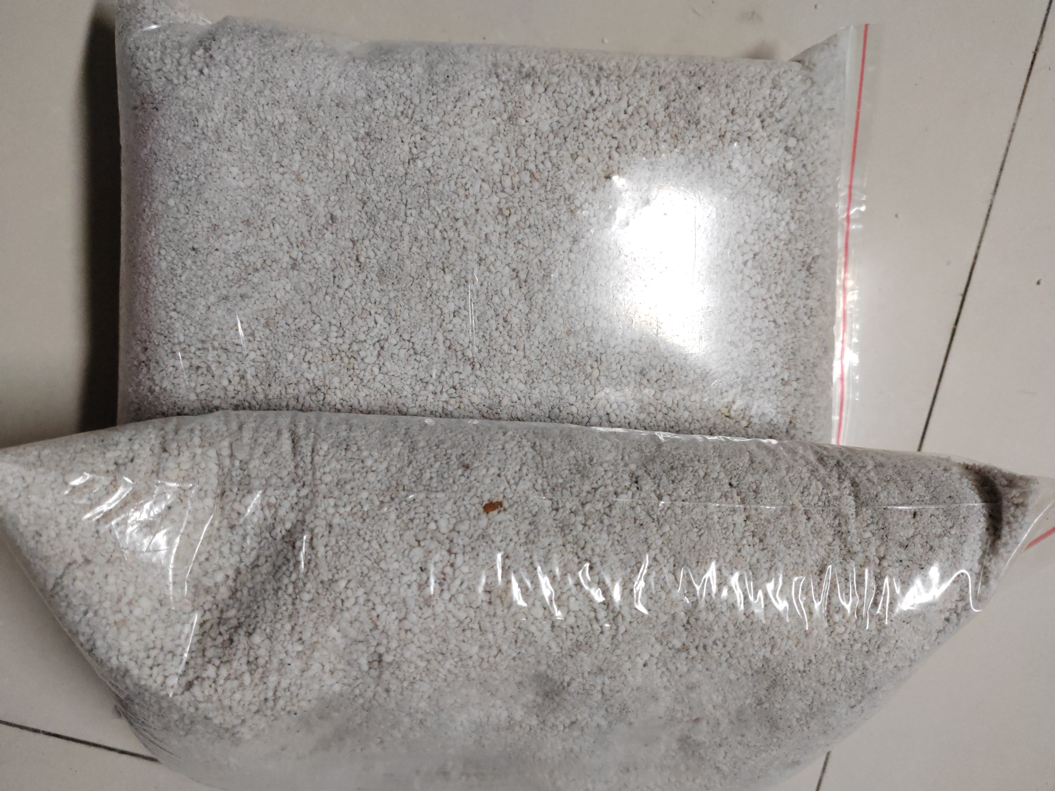 【全国包邮】育苗用的小粿粒珍珠岩2袋起拍