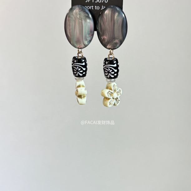 合金耳饰 复古梅花做旧小众设计黑色系气质花朵时尚个性百搭优雅