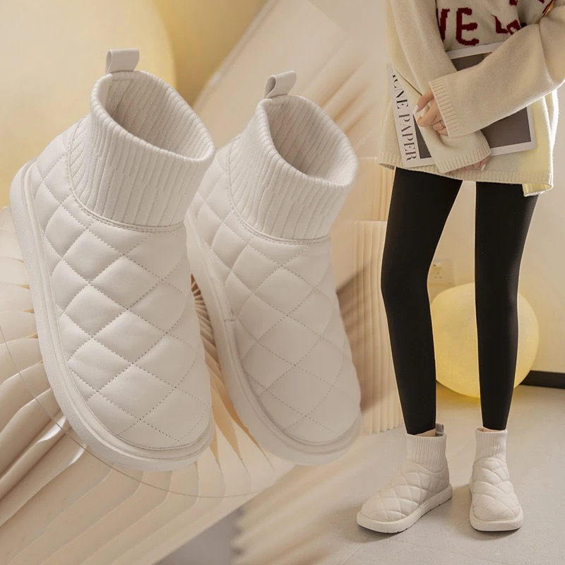 厚底白色雪地靴女2024年新款冬加绒加厚面包鞋防水可爱棉鞋短靴子